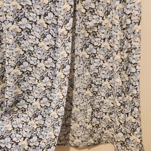 Blue floral print ankle length skirt